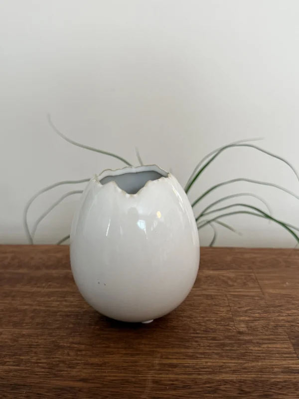 Hvid æggevase