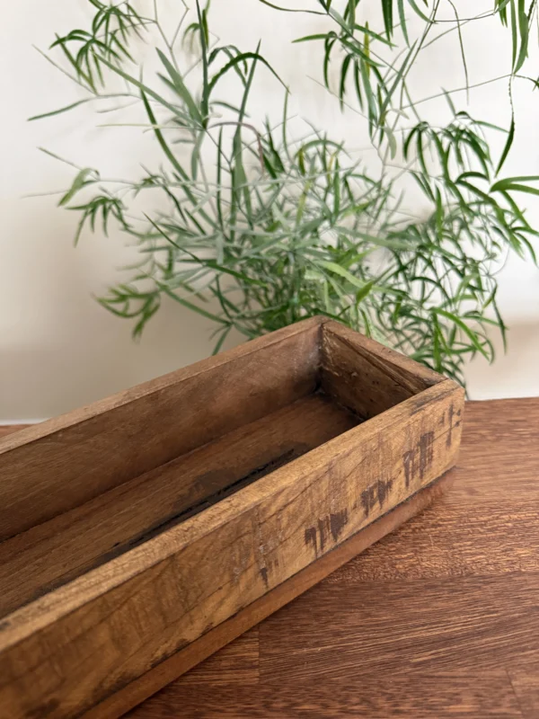 Trækasse til dekoration eller opbevaring