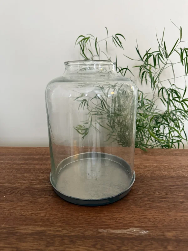 Glasklokke mellem